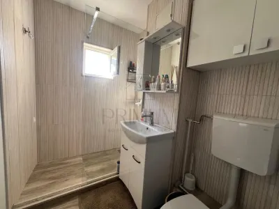 GIROCULUI - ETAJ 3 - BLOC IZOLAT - 3 CAMERE - 2 BAI - CLIMA - RENOVAT - foto 5