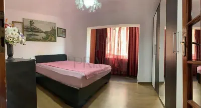 DAMBOVITA - ETAJ 2 - BLOC IZOLAT - 3 CAMERE - 2 BAI - 2 BALCOANE - CENTRALA PROPRIE - BOXA - Timisoara