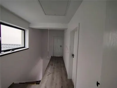 Comision 0 - Duplex modern - despartit prin baie - 2 fronturi stradale - pompa caldura - foto 7