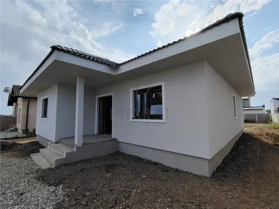 Casa individuala - teren 640 mp - zona linistita - foto 2