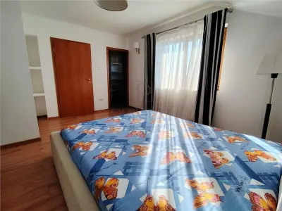 Casa individuala - 6 camere - locatie excelenta - 220 mp utili - garaj - foto 7