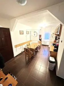 BUCOVINA - ETAJ 2 - DECOMANDAT - 4 CAMERE - 2 BAI - 2 BALCOANE - CENTRALA PROPRIE - CLIMA - foto 3