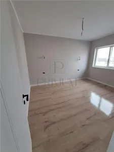 Duplex separat prin camera tehnica - toate utilitatile - suprafete generoase - foto 5
