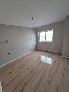 Duplex separat prin camera tehnica - toate utilitatile - suprafete generoase - foto 7