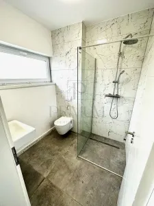 DUMBRAVITA - TRIPLEX - 3 CAMERE - 2 BAI - DEBARA - INCALZIRE PARDOSEALA - 2 LOC PARCARE - foto 4