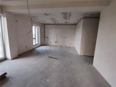 Bloc nou - asfalt - personalizare interioara - zona excelenta - foto 11
