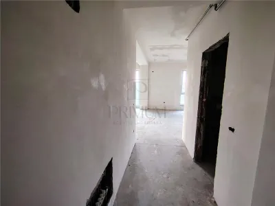 Bloc nou - asfalt - personalizare interioara - zona excelenta - foto 9