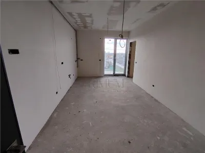 Apartamente 2 camere - asfalt -zona excelenta - personalizare interioara - foto 4