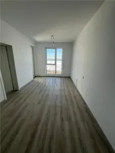 DUMBRAVITA - 5 CAM - DUPLEX - 3 BAI - 2 TERASE - CURTE - INCALZIRE PARDOSEALA - foto 2