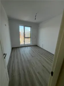 DUMBRAVITA - 5 CAM - DUPLEX - 3 BAI - 2 TERASE - CURTE - INCALZIRE PARDOSEALA - foto 3