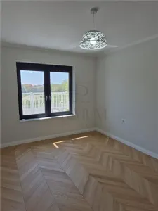 DUMBRAVITA - VILA DE LUX - 5 CAMERE - TEREN 1000 MP - GARAJ - POZITIE EXCELENTA - foto 11