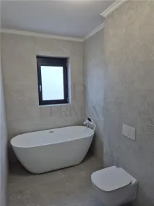 DUMBRAVITA - VILA DE LUX - 5 CAMERE - TEREN 1000 MP - GARAJ - POZITIE EXCELENTA - foto 14