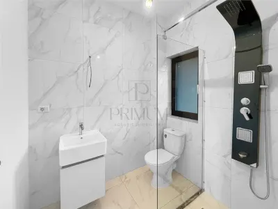 Duplex premium - finisaje de lux - foarte spatios - toate utilitatile - foto 11