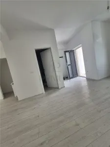 Casa insiruita - partea de margine - teren 90mp - toate utilitatile - zona excelenta - foto 12
