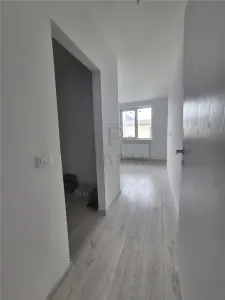 Casa insiruita - partea de margine - teren 90mp - toate utilitatile - zona excelenta - foto 13
