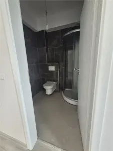 Casa insiruita - partea de margine - teren 90mp - toate utilitatile - zona excelenta - foto 6