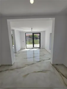 GIROC - CASA INDIVIDUALA - GARAJ - TOATE UTILITATILE - ZONA EXCELENTA - TOATE UTILITATILE - foto 8