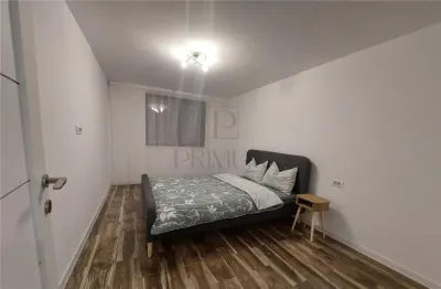 Zona Freidorf- 5 camere- dormitor la parter - foto 5