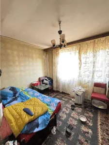 DAMBOVITA - 2 CAMERE - BLOC IZOLAT - ETAJ INTERMEDIAR - DE RENOVAT - foto 2
