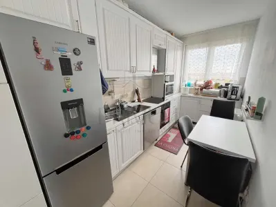 LIPOVEI - 3 CAM - DECOMANDAT - 2 BAI - CENTRALA - LOC PARCARE - PANORAMIC - foto 4