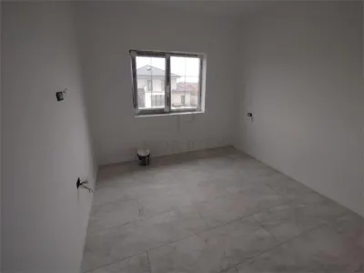 Duplex superb - 5 camere - toate utilitatile - bucatarie inchisa - foto 5