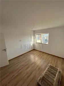 Duplex spatios - bucatarie inchisa - zona in plina dezvoltare - foto 14