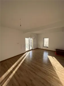 Duplex spatios - bucatarie inchisa - zona in plina dezvoltare - foto 6