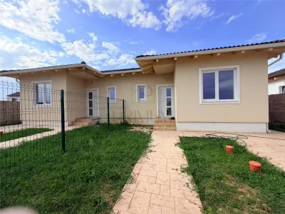 Duplex pe parter - zona buna - toate utilitatile - Mosnita Noua