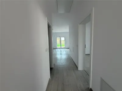 Duplex pe parter - zona buna - toate utilitatile - foto 7