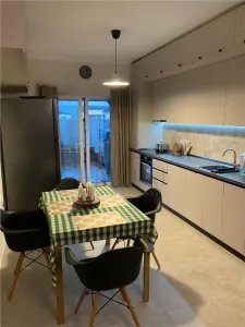 Duplex partial mobilat - zona buna - curte amenajata - Mosnita Veche