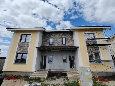 Duplex 5 camere - compartimentare excelenta - acces facil - Mosnita Noua