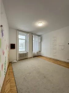 LUNEI - CASA INDIVIDUALA - 10 CAMERE - TEREN GENEROS - PRETABIL ACTIVITATI COMERCIALE - Timisoara