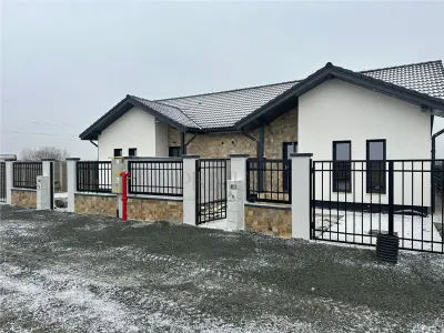 Duplex finalizat - 98 mp utili - compartimentare practica - foto 1