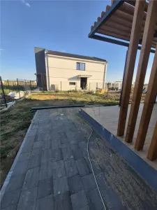 Duplex superb cu 4 dormitoare - teren 330 mp - locatie foarte buna - cartier exclusivist - compartimentare excelenta - foto 3
