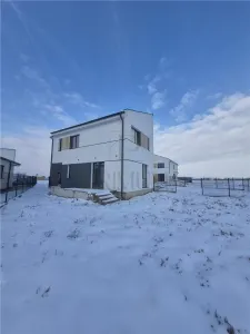 Duplex superb cu 4 dormitoare - teren 330 mp - locatie foarte buna - cartier exclusivist - compartimentare excelenta - foto 5