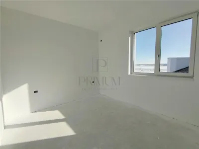 Duplex 5 camere - personalizare interioara - foto 3