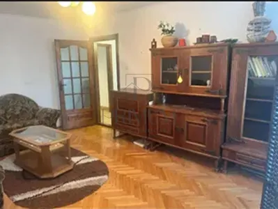LIPOVEI - 3 CAMERE - 2 BAI - CENTRALA PROPRIE - CLIMA - DECOMANDAT - foto 7