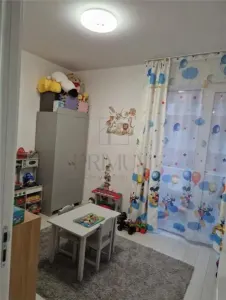 GIROC - 3 CAMERE - INCALZIRE IN PARDOSEALA - BLOC NOU - PARCARE INCLUSA - foto 3