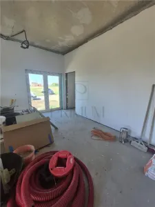 Duplex separat  -  Mosnita Noua- Teren 380mp - in apropiere de Kaufland - foto 9