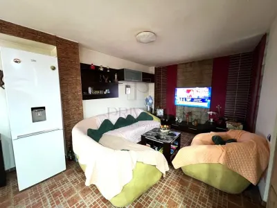 SOARELUI - ETAJ 2 - DECOMANDAT - 3 CAMERE - 2 BAI - 2 BALCOANE - CENTRALA PROPRIE - CLIMA - BOXA - foto 1
