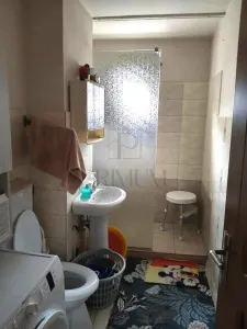 LIPOVEI - 3 CAMERE - 2 BAI - ETAJ 2 - CENTRALA PROPRIE - CLIMA - BOXA - foto 6