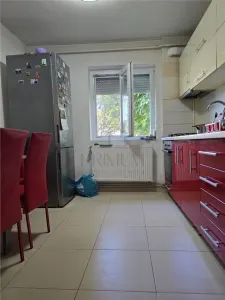 GHE. LAZAR - FAVORIT | 3 CAM | RENOVAT | PARTER | BALCON | CENTRALA | RULOURI - foto 3