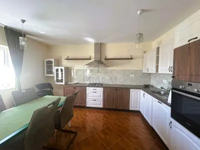 Utvin- mobilata si utila complet- locatie excelenta - foto 10