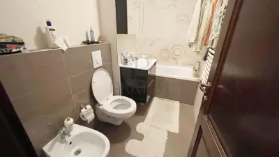BUCOVINEI -4 CAM -DECOM. -CENTRALA PRORPIE -ETAJ 1 -2 BAI -RENOVAT - foto 11
