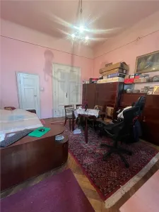 PIATA UNIRII | 3 CAM | ET.1 | BOXA | SIT ISTORIC | CENTRALA | FATADA RENOVATA || - Timisoara