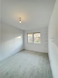 GIROC - 2 CAMERE - DECOMANDAT - PARTER CU BALCON - BLOC NOU - foto 2