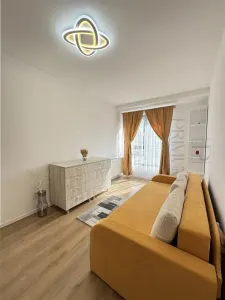 GIROC - 3 CAMERE - ETAJ INTERMEDIAR - LIFT - PARCARE INCLUSA - CA SI NOU - foto 5