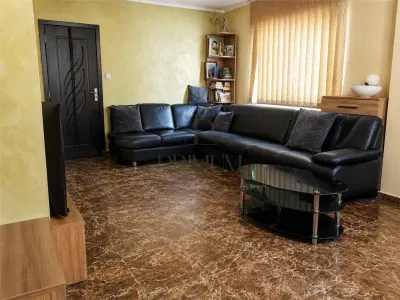 CIARDA ROSIE, CASA CU SAD, TEREN 1800 MP SI SERVICE - Timisoara