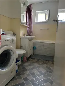 GIROCULUI - ETAJ 2 - BLOC IZOLAT - 3 CAMERE - 2 BAI - foto 6