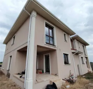 NOU PE PIATA - Duplex despartit prin camera tehnica  - 4 dormitoare - foto 1